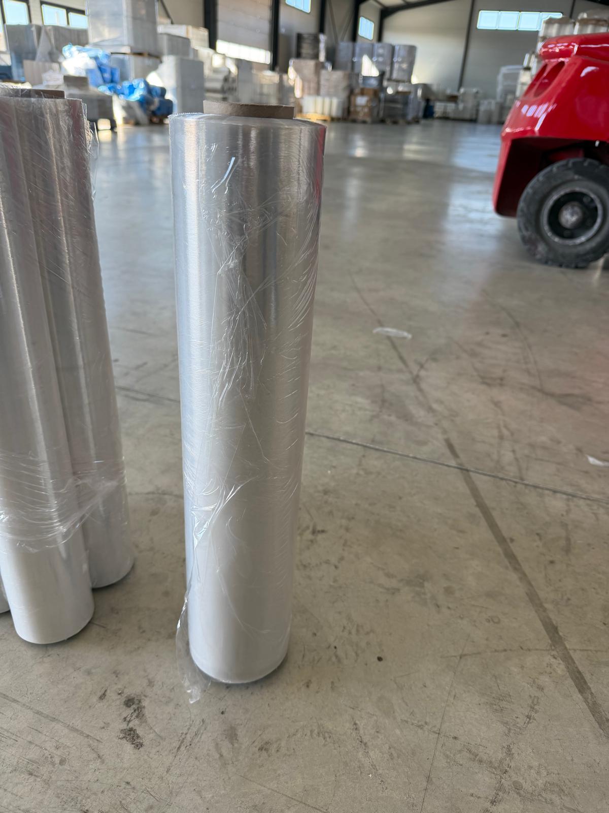 Folie stretch manual 23 my, 1,2 kg net - 25% reciclat